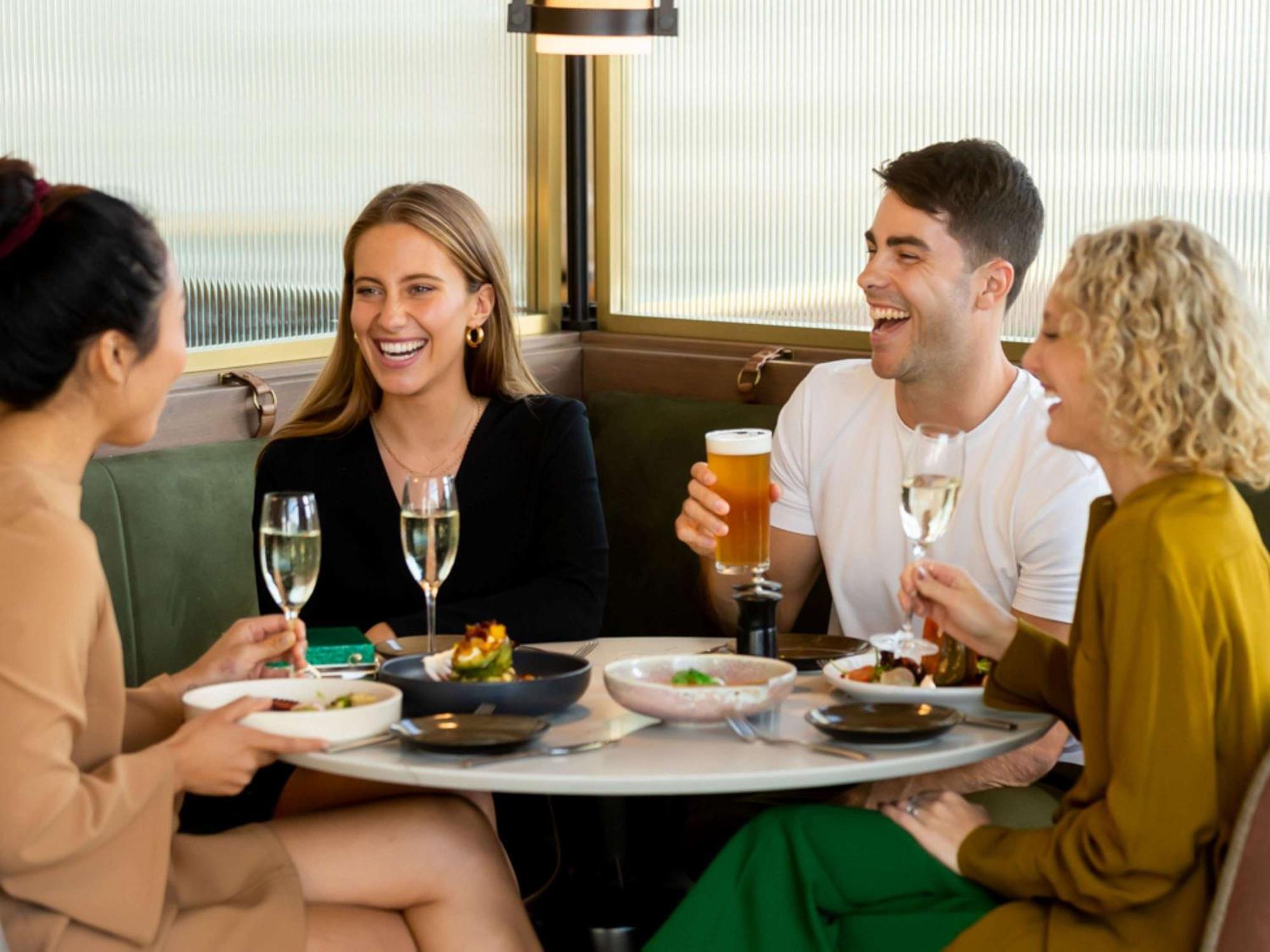 The William Inglis Mgallery Уорик-Фарм Экстерьер фото The Terrace Bar