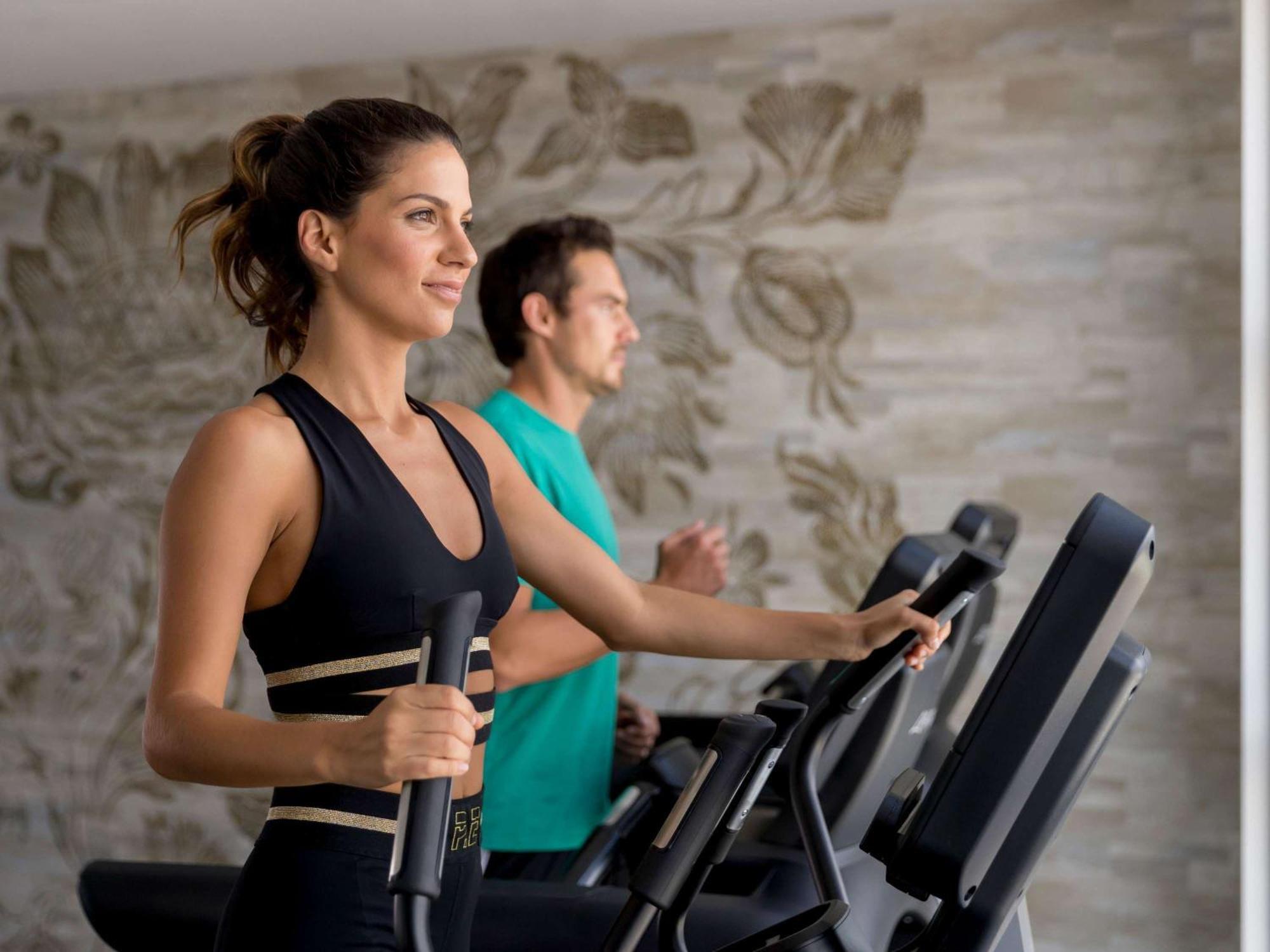 The William Inglis Mgallery Уорик-Фарм Экстерьер фото Elliptical cross trainer